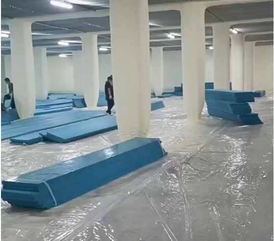 冷库保温施工视频